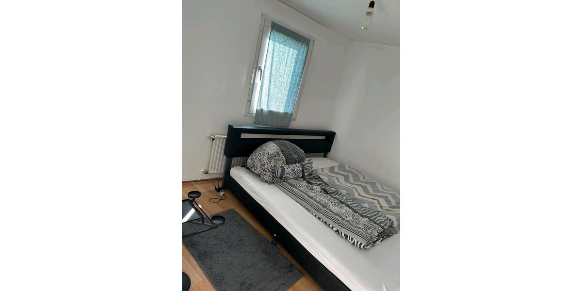 Etagenwohnung Hennef (Sieg) - 3 Zimmer, 49 m&sup2;, 600&euro; | Angebot:25690769