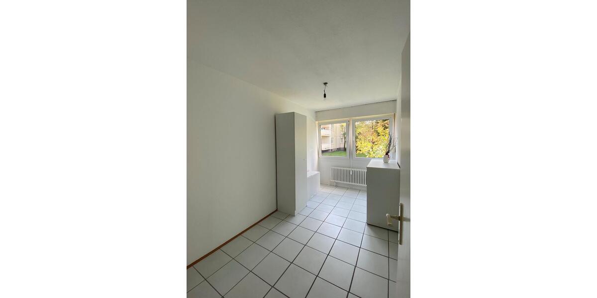 Erdgeschoßwohnung Köln Kalk - 3 Zimmer, 65 m&sup2;, 870&euro; | Angebot:24818932