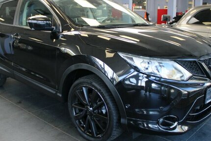 Nissan Qashqai 1.6 dCi Xtronic TEKNA - Pano - AHK - 108.138 km 14.980 &euro; Euskirchen 53881