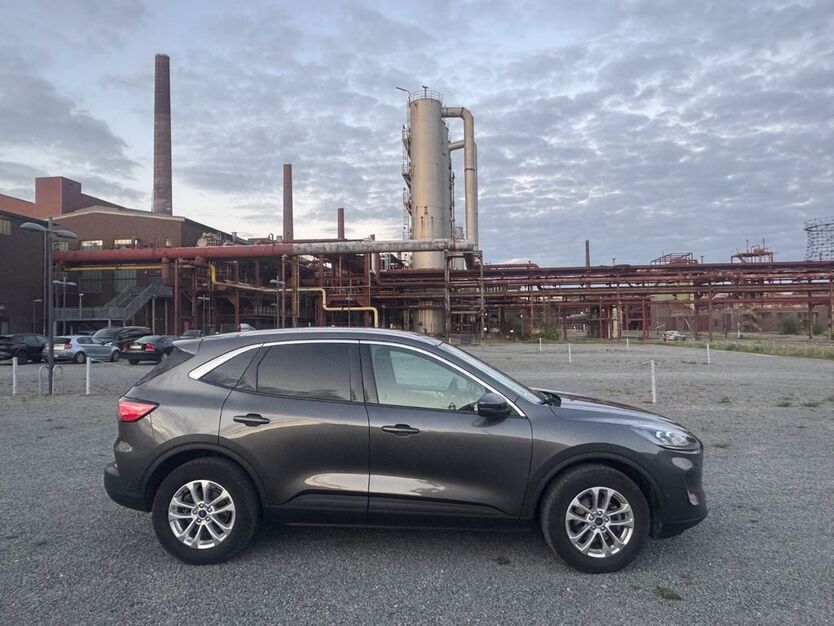 Ford Kuga 50.600 km 20.890 € Köln 51061