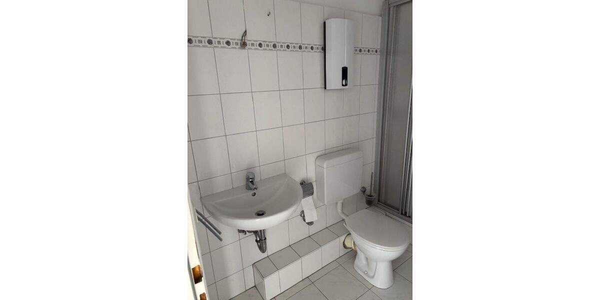 Etagenwohnung Remagen - 4 Zimmer, 90 m&sup2;, 985&euro; | Angebot:25702806