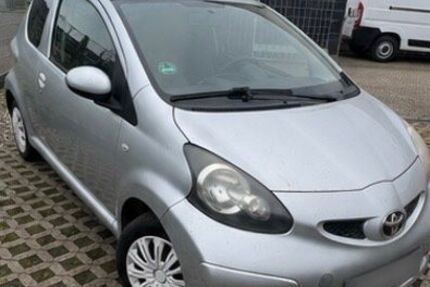 Toyota Aygo (X) 172.771 km 1.500 &euro; Köln 51145