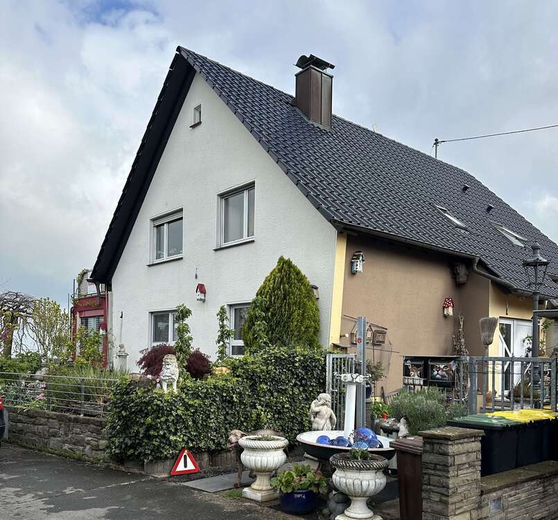 Haus zum Kaufen in Königswinter 970.000 € 260 m²