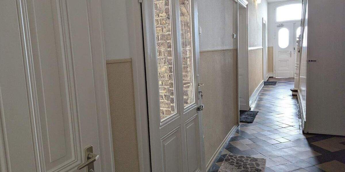 Mehrfamilienhaus, Wohnhaus Köln Lindenthal - 8 Zimmer, 211 m&sup2;, 1.350.000&euro; | Angebot:24711821