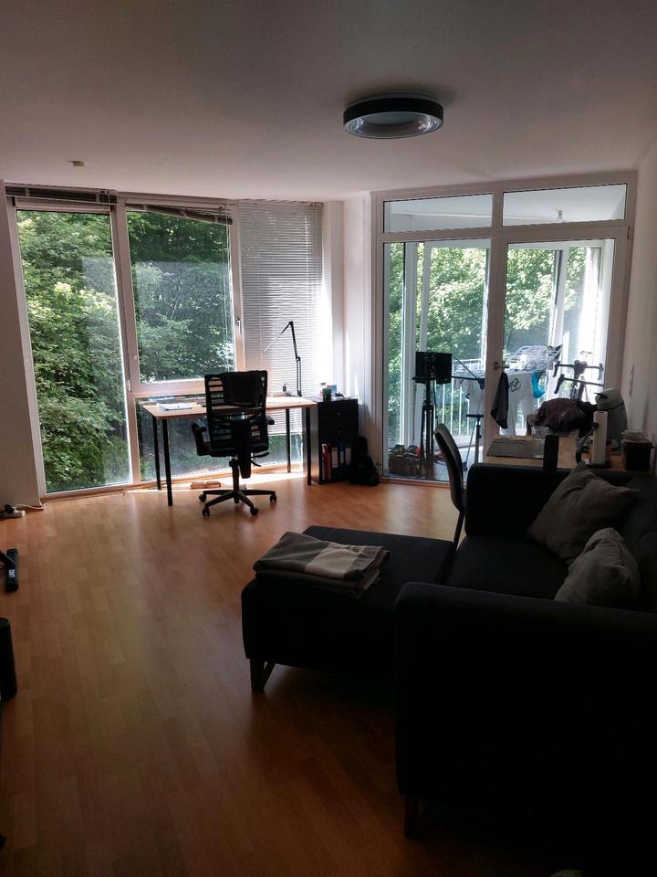 Helle & große 1-Zimmer Wohnung (35qm) zur Zwischenmiete in Köln