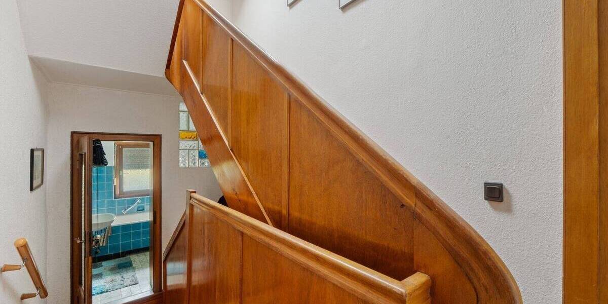 Reihenmittelhaus mit drei Einheiten zur Vermietung oder Selbstnutzung zimmer