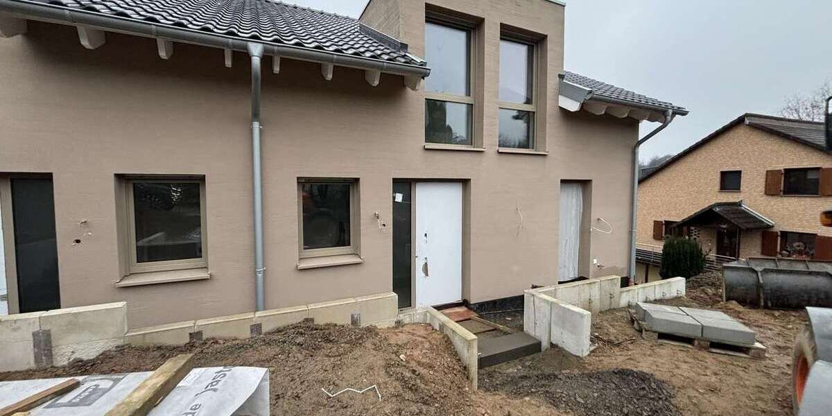 Wohnung zum Kaufen in Neunkirchen-Seelscheid 459.000 € 139.98 m² 4 zimmer