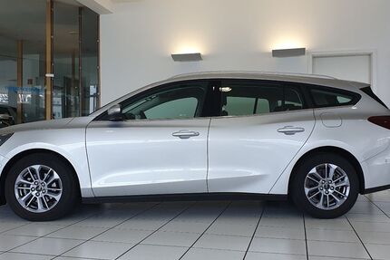 Ford Focus 53.000 km 16.500 &euro; Köln 51149
