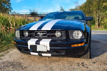 Ford Mustang 142.000 km 12.500 &euro; Köln 51065