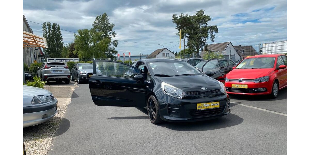 Kia Rio 153.000 km 3.999 &euro; Bonn 53227