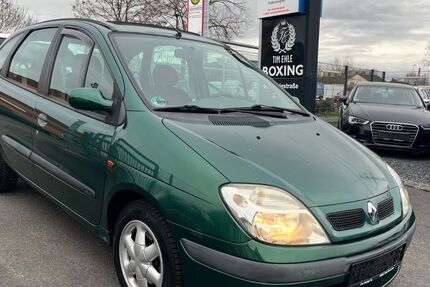 Renault Scenic 60.590 km 2.990 &euro; Wesseling - Köln 50389