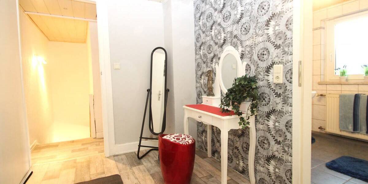 Einfamilienhaus Bonn / Endenich Endenich - 5 Zimmer, 111 m&sup2;, 679.000&euro; | Angebot:24042559