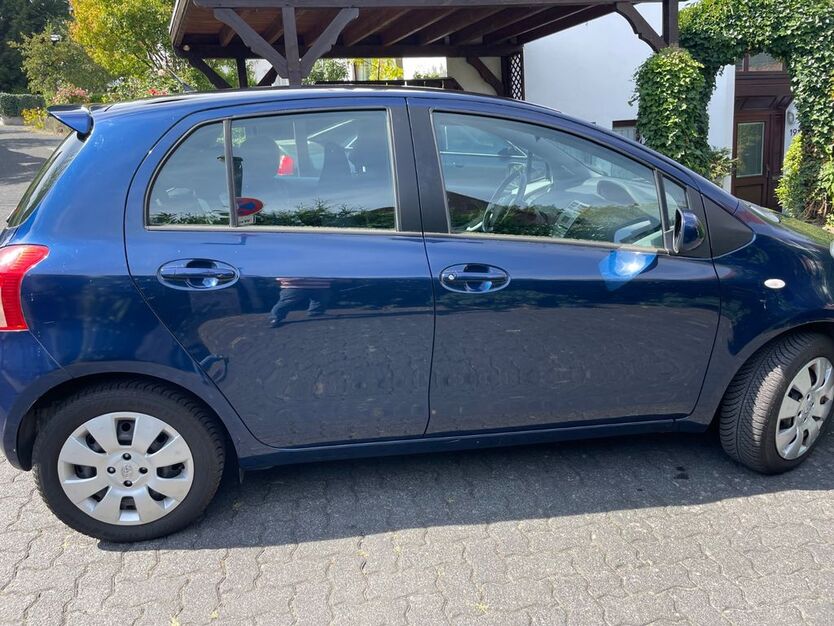 Toyota Yaris 123.650 km 3.490 € Alfter 53347