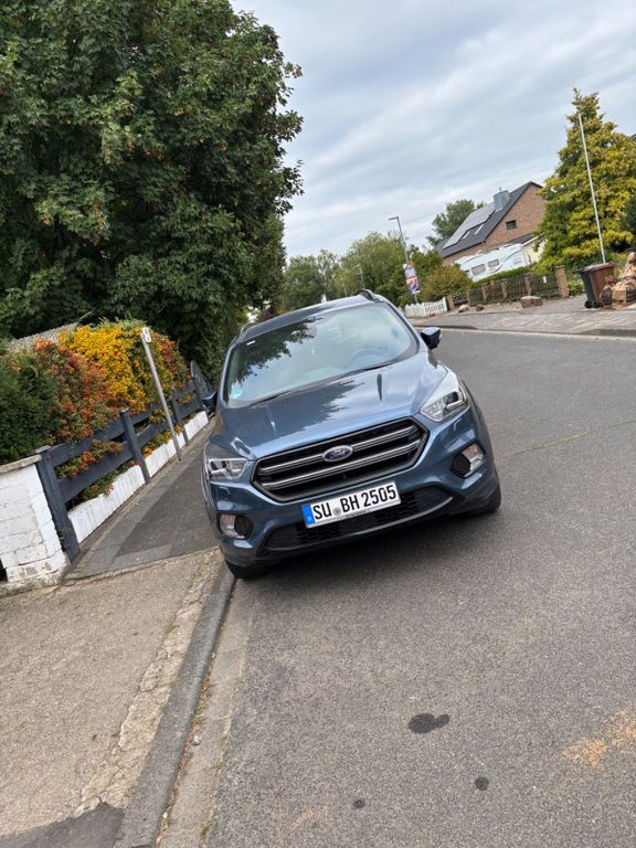 Ford Kuga 71.946 km 16.990 € Swisttal 53913