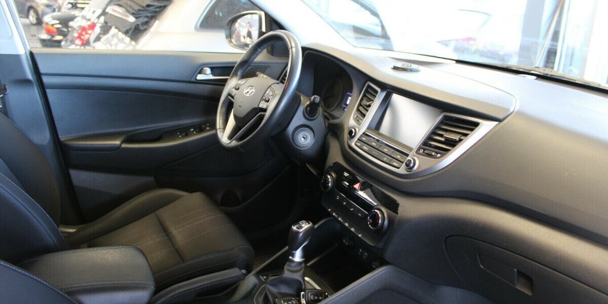 Hyundai Tucson Blue 1.6 GDI 2WD - Navi - 111.482 km 12.980 &euro; Euskirchen 53881