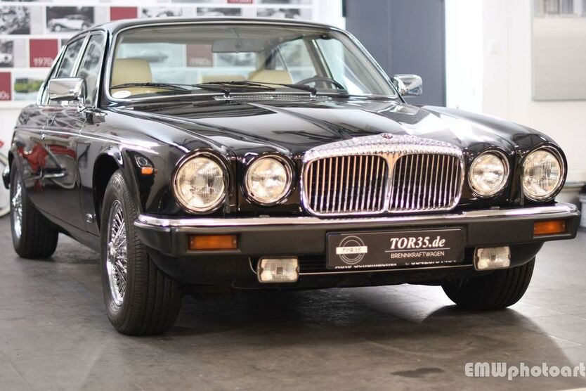 Jaguar Daimler 94.234 km 26.900 € Köln 50823