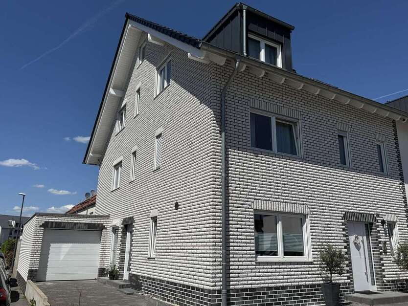 Haus zum Kaufen in Köln 1.100.000 € 212 m²
