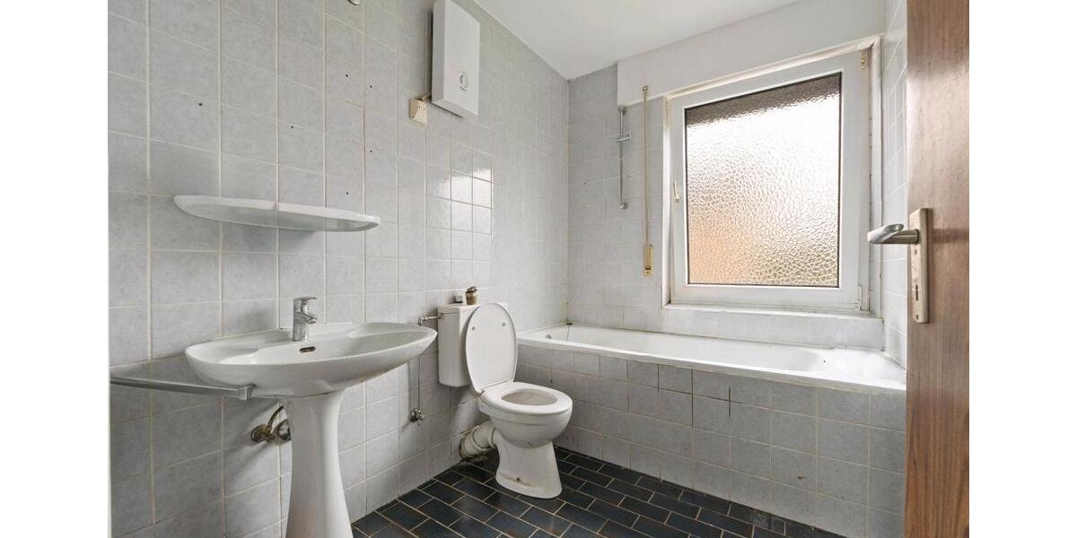 Dachgeschoßwohnung Bonn Gielgen - 2 Zimmer, 48 m&sup2;, 650&euro; | Angebot:26414702