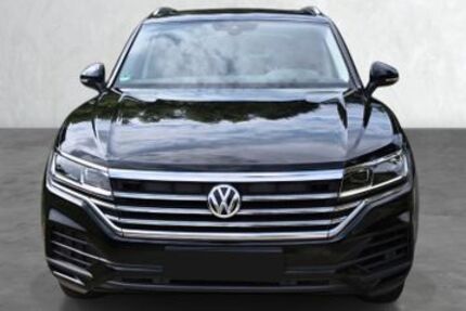 VW Touareg 157.430 km 28.500 &euro; MECKENHEIM 53340