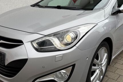 Hyundai i40 216.874 km 5.990 &euro; Bergisch Gladbach 51467
