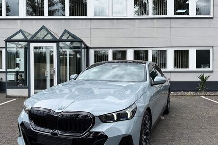 BMW 530 4.086 km 73.850 € Köln 50739