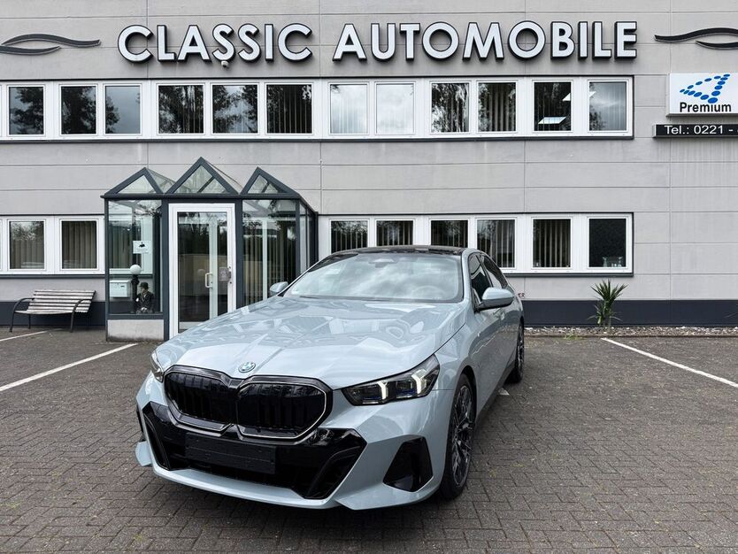 BMW 530 4.086 km 73.850 € Köln 50739