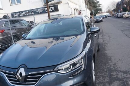 Renault Megane 110.658 km 7.999 &euro; Köln 51143
