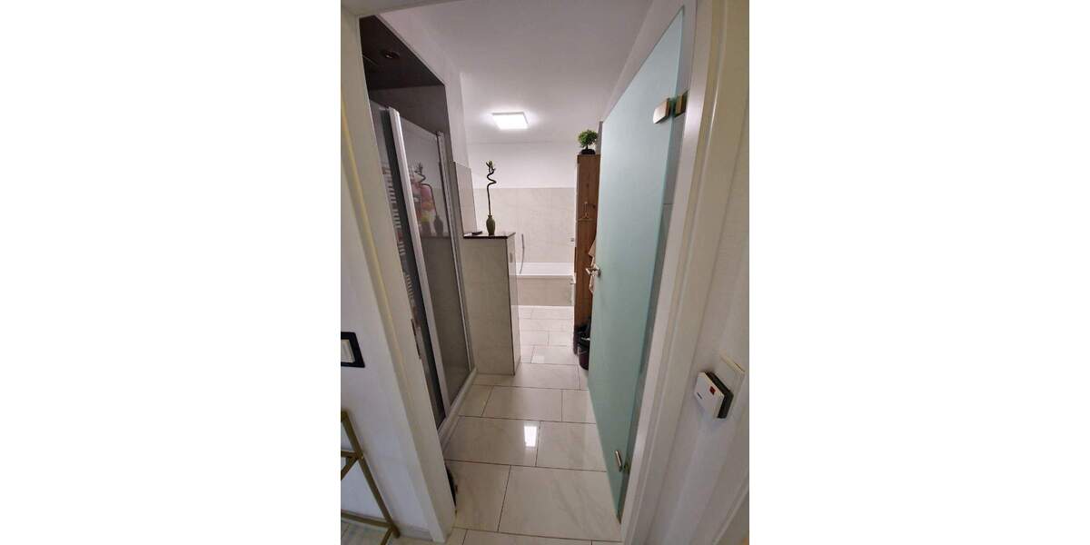 Etagenwohnung Bergisch Gladbach Gronau - 4 Zimmer, 95 m&sup2;, 259.000&euro; | Angebot:25862085