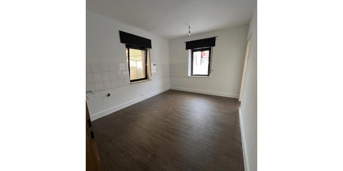 Einfamilienhaus Sankt Augustin - 8 Zimmer, 160 m&sup2;, 395.000&euro; | Angebot:27163798
