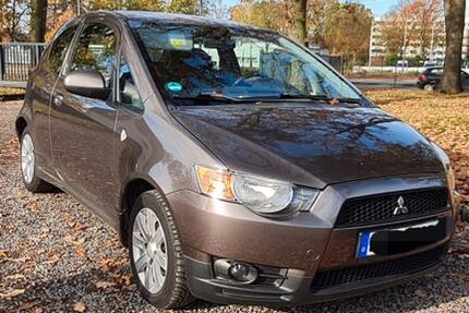 Mitsubishi Colt 211.000 km 2.300 € Hennef 53773