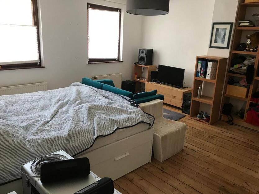 Kleines HausWohnung, 60qm, 2 Schlafzimmer, 1 Wohnküche, Bad zimmer