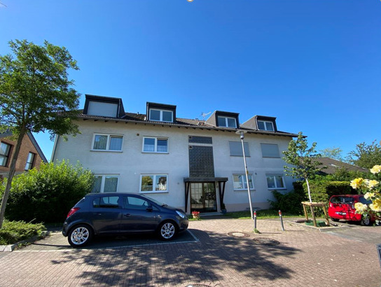 3-Zimmer Wohnung mit Südbalkon und Fußbodenheizung in ruhiger Lage von Herkenrath zimmer