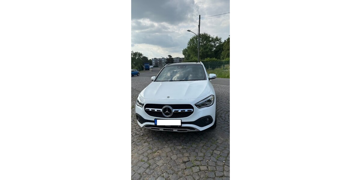 Mercedes-Benz GLA-Klasse 77.300 km 32.900 &euro; Köln 50667