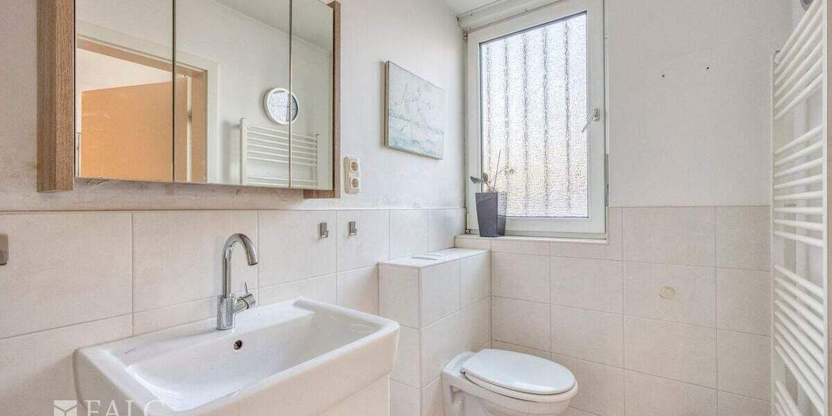 Reihenendhaus Köln Ossendorf - 6 Zimmer, 181 m&sup2;, 599.000&euro; | Angebot:24581055