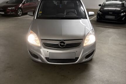 Opel Zafira 185.156 km 2.700 &euro; Köln 51061