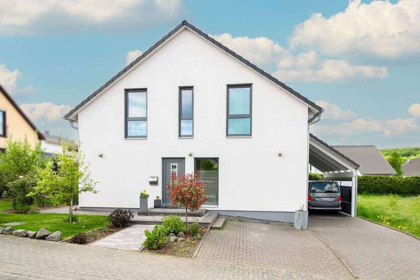 Haus zum Kaufen in Sinzig 589.000 € 140.08 m²
