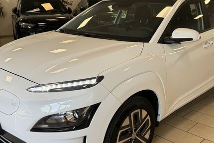 Hyundai KONA 18.337 km 17.900 &euro; Bonn 53227
