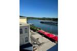 Rheinpromenade! Renovierte 4-Zimmerwohnung mit schickem Duschbad und Loggia