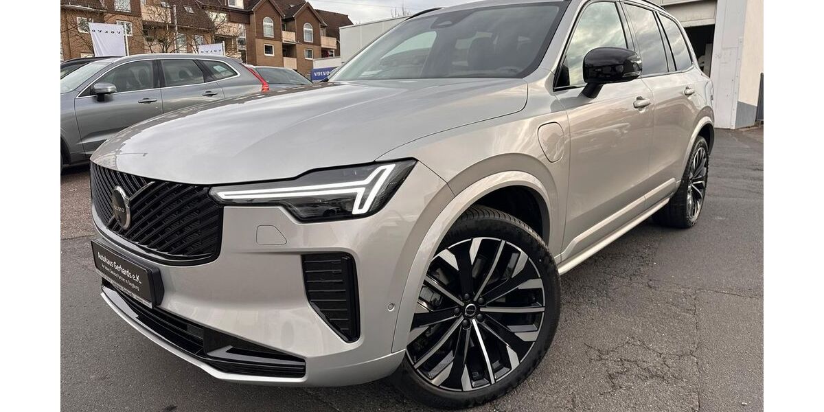 Volvo XC90 7.300 km 70.999 &euro; Siegburg 53721