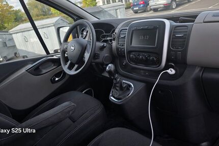 Nissan NV300 161.077 km 13.200 € Köln 50767