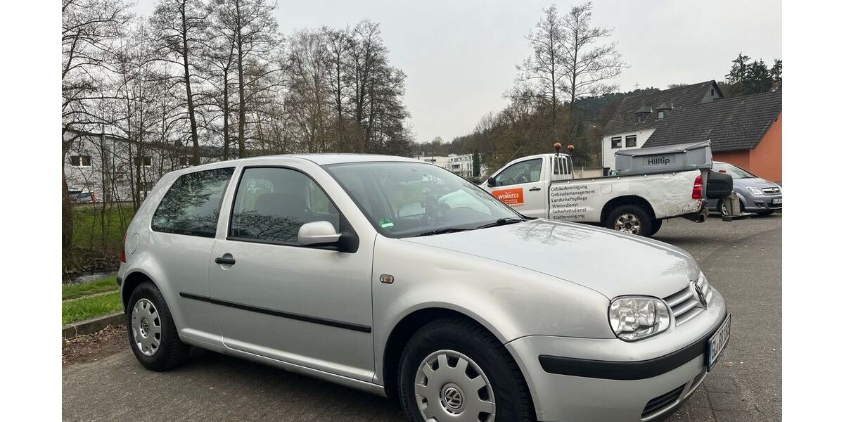 VW Golf 130.000 km 2.400 &euro; Overath 51491