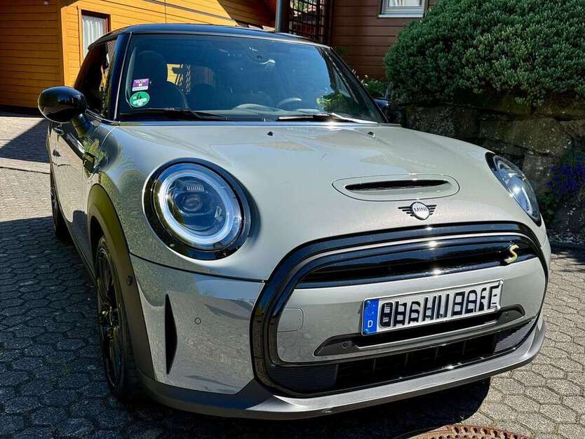 Cooper SE