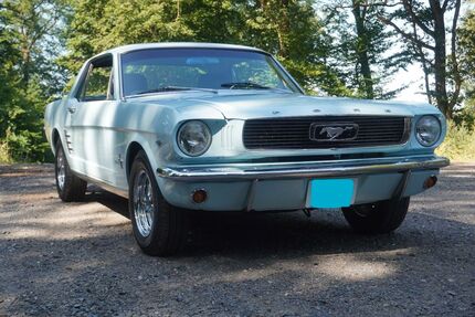 Ford Mustang 63.000 km 34.900 &euro; Leubsdorf OT Hesseln 53547