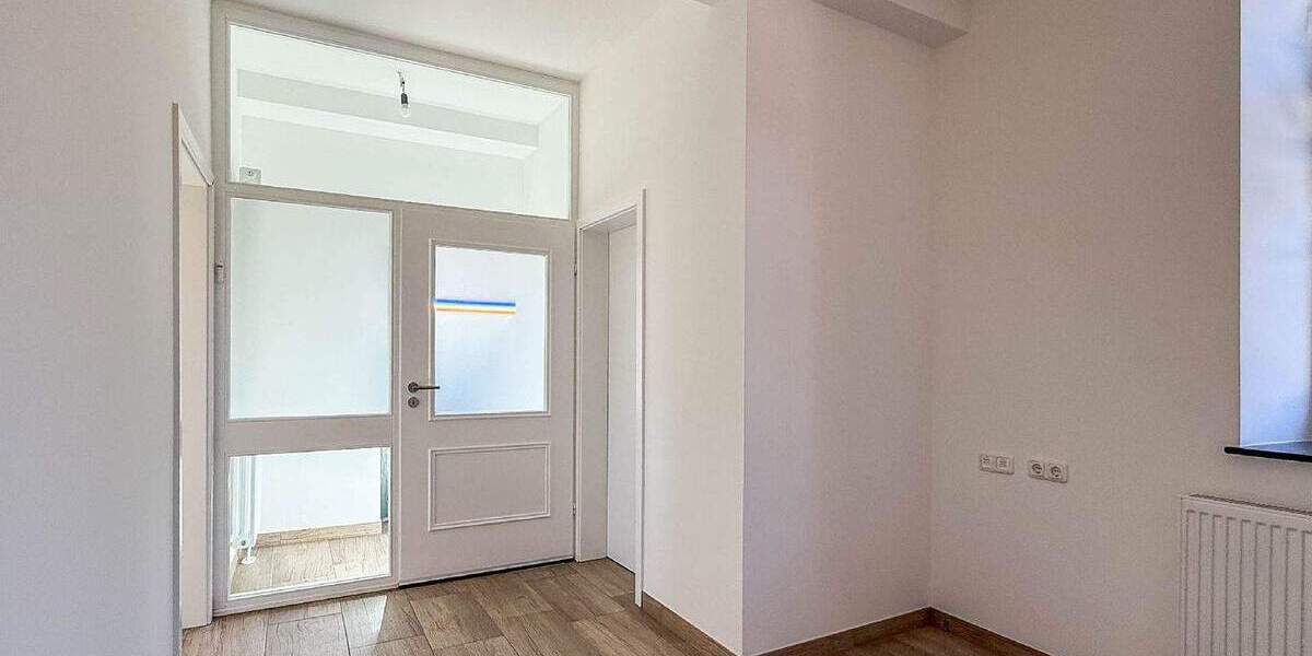 Gewerbeobjekt Overath Untereschbach - 6 Zimmer, 133 m&sup2;, 185.000&euro; | Angebot:25706570