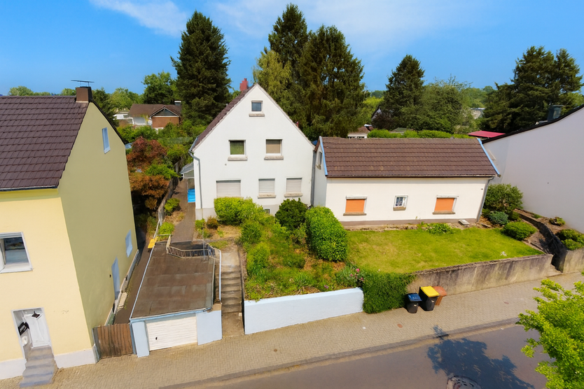 Haus zum Kaufen in Siegburg 398.000 € 120 m²