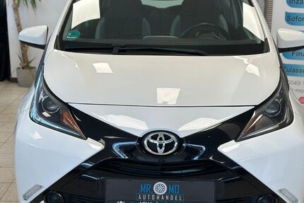 Toyota Aygo (X) 82.000 km 6.599 &euro; Hürth 50354
