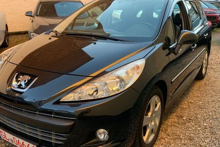 Peugeot 207 149.200 km 3.450 € Bergisch Gladbach 51465
