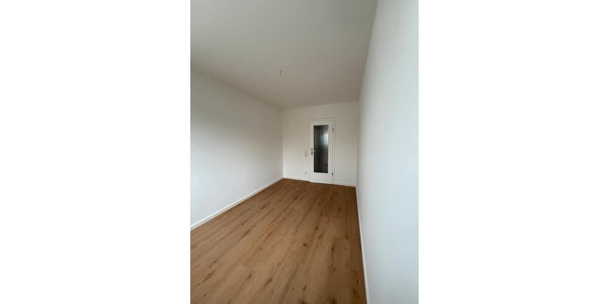 Dachgeschoßwohnung Bonn Bad Godesberg - 4.5 Zimmer, 98 m&sup2;, 1.900&euro; | Angebot:24678768