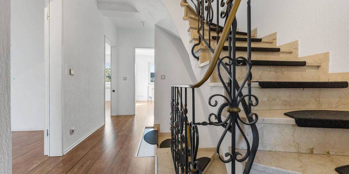 Reihenmittelhaus Hürth Efferen - 5 Zimmer, 131 m&sup2;, 679.000&euro; | Angebot:25938940