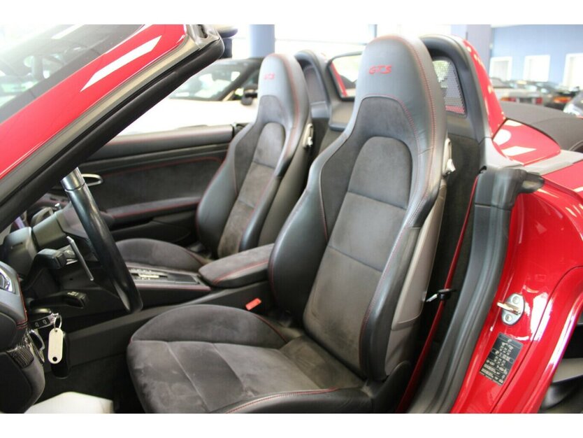 Porsche 718 Boxster GTS Sport-/AGA/Chrono/Design 73.299 km 63.980 € Euskirchen 53881